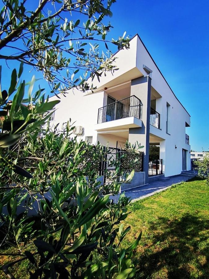 Apartments La Mar Zambratija Buitenkant foto